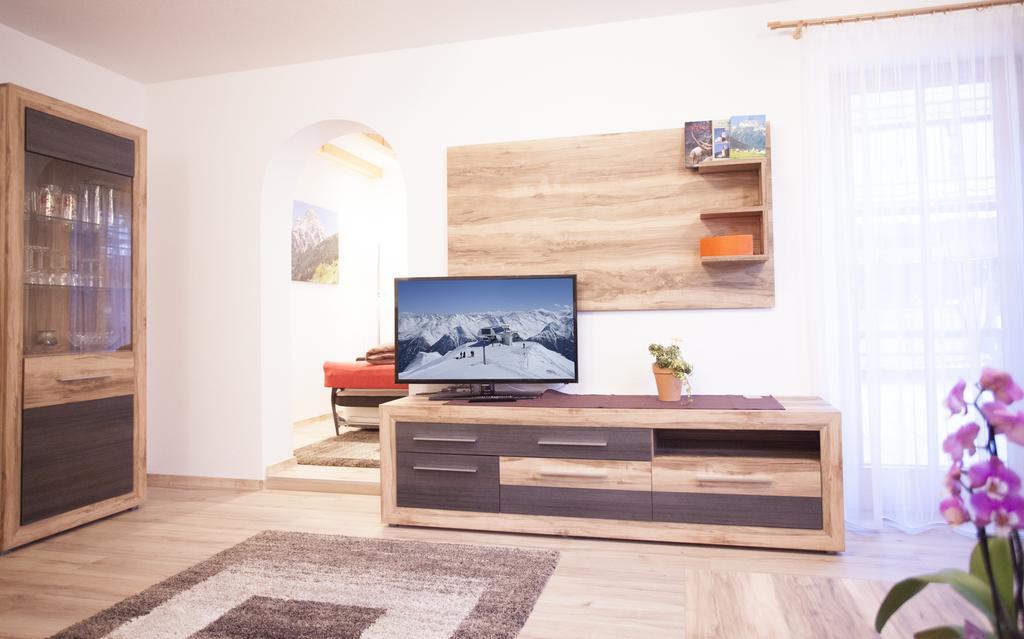 Alp Chalet Appartement Kappl  Oda fotoğraf
